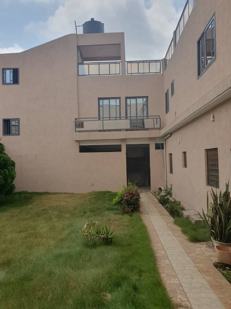 UNE BELLE VILLA DUPLEX